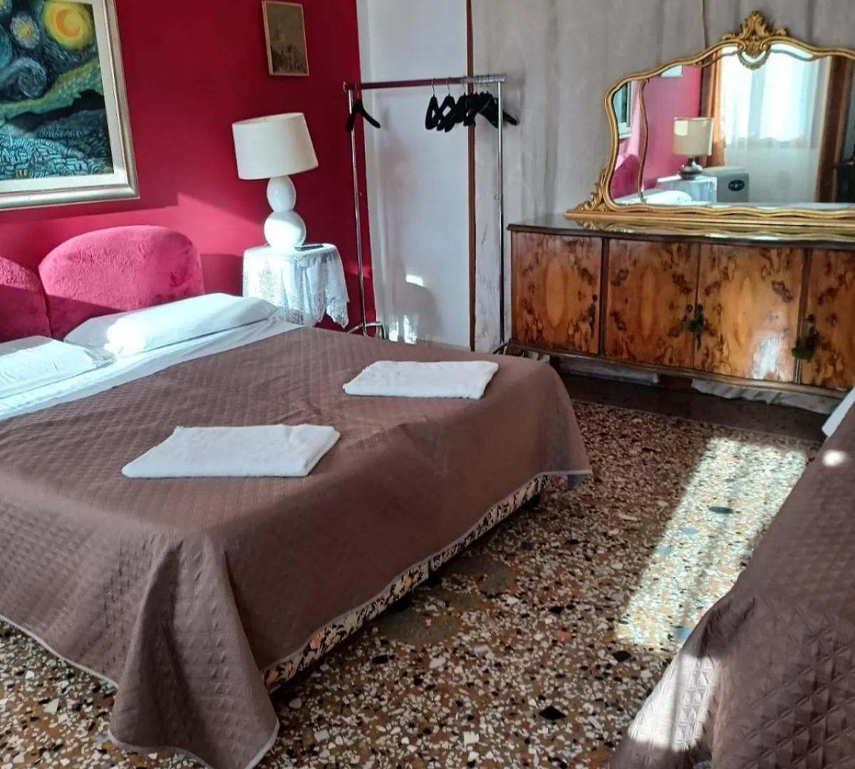 Residence Fortuny Venice 0*,  Italy